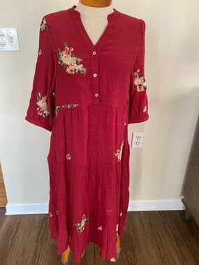 Figueroa & Flower Anthropologie floral Embroidered dress. Size M